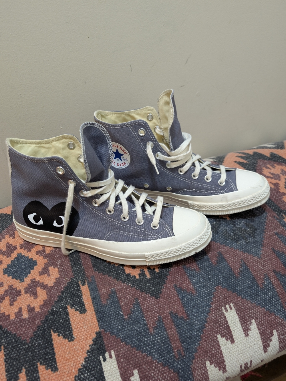 Comme Des Garcons ConverseUsedHigh-Top Sneakers in Gray with Black Heart -Size 9